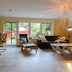 Haus Am 度假居 *